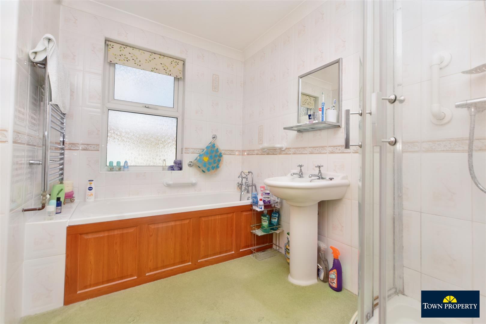 Property Details for Stanley Road Eastbourne BN22 8JP Town Property